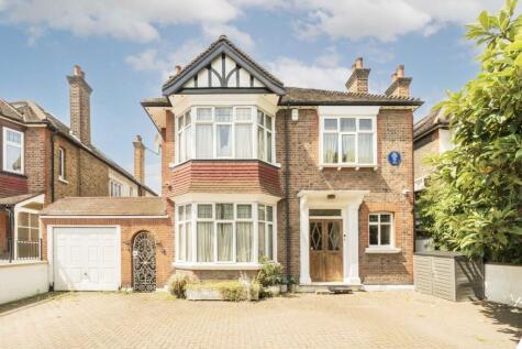 Gunnersbury Avenue, Ealing