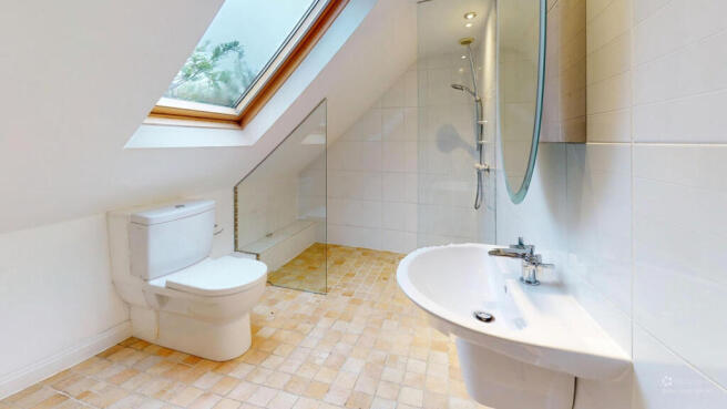 4 bed Semi-Detached for sale Image 10