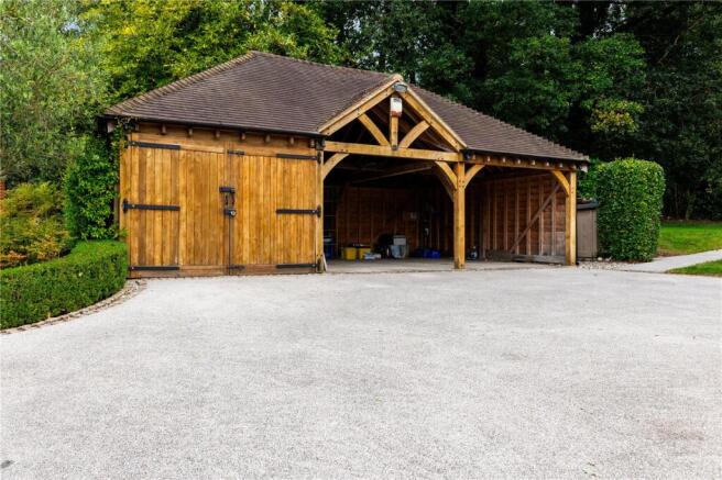 Carport & Garage