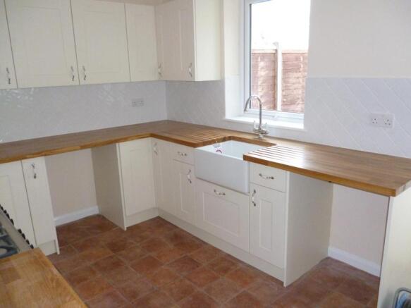 Kitchen (2)
