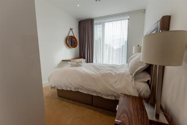 2 bed Apartment to rent Image 7