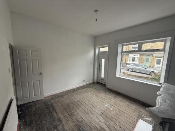 3 bed Terraced for sale Image 4