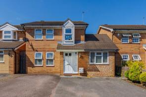 4, Glendevon Close, Edgware HA8 8RG