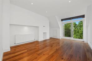 Flat 4, 9, Oakhill Avenue, London NW3 7RD