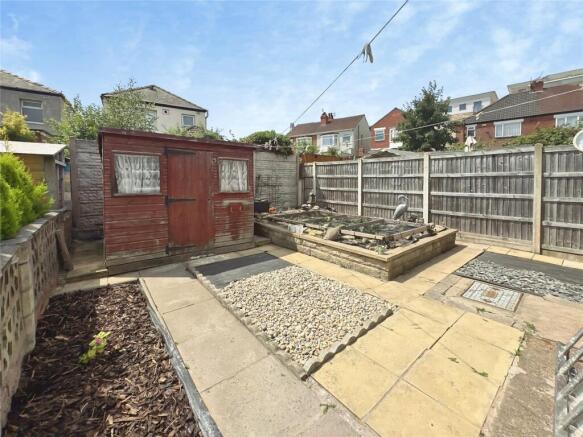 3 bed Semi-Detached to rent Image 12