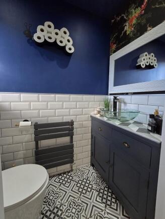 Cloack room