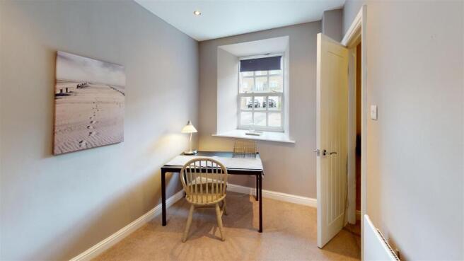 Gainsborough-Ct-Bedroom.jpg