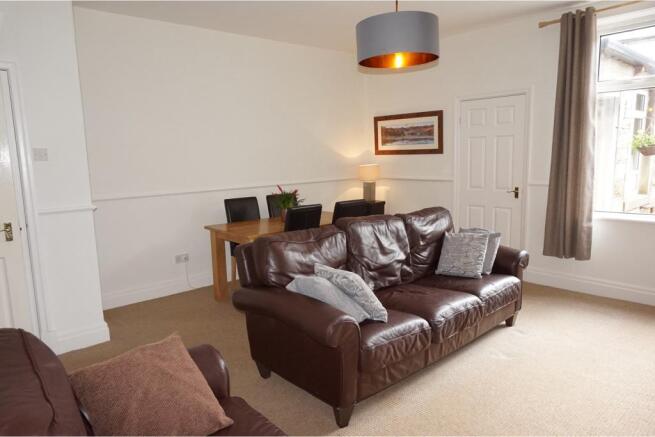 Lounge/Dining Room