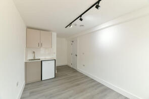 102, Great Cambridge Road, Waltham Cross EN8 9ES