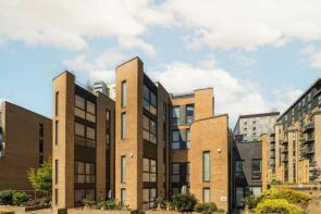 32, Baltic Avenue, Brentford TW8 0LL