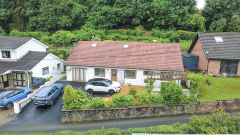 Woodfieldside, Blackwood