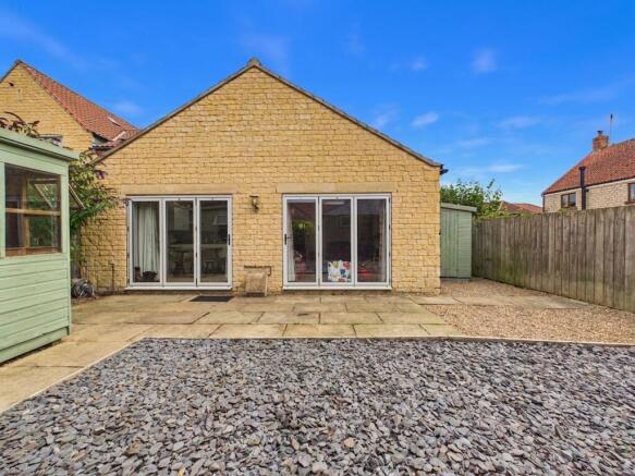 3 bed Detached Bungalow for sale Image 12