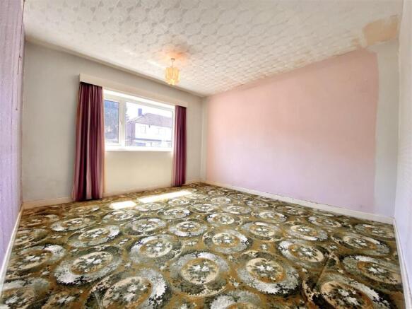 3 bed Semi-Detached for sale Image 8