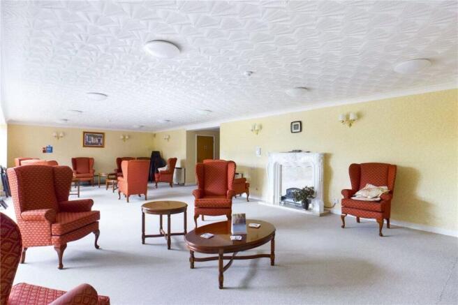 COMMUNAL LOUNGE