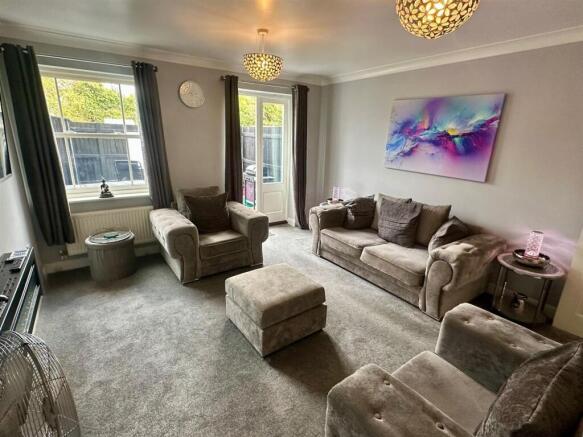 WhatsApp Image 2025-10-01 at 10.04.34_50de1001.jpg