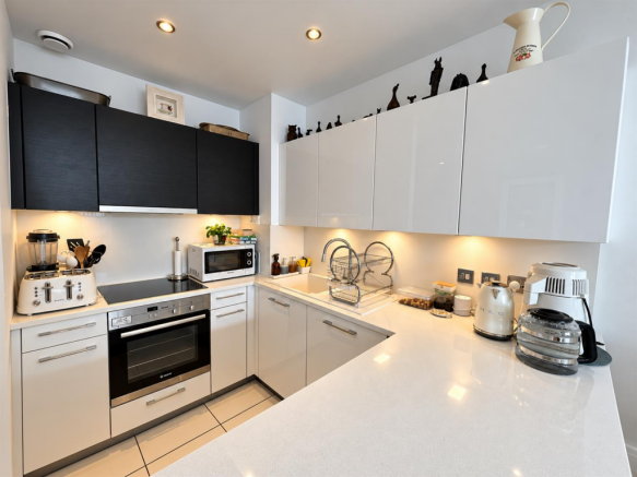 Modern Fitted Kitchen