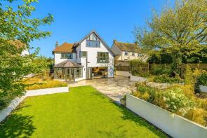 8, Fairlight Road, Hythe CT21 4AD