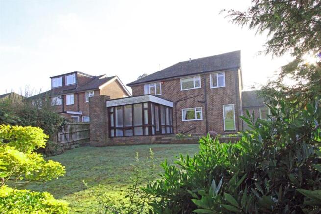 IMG_7651 garden rear.jpg