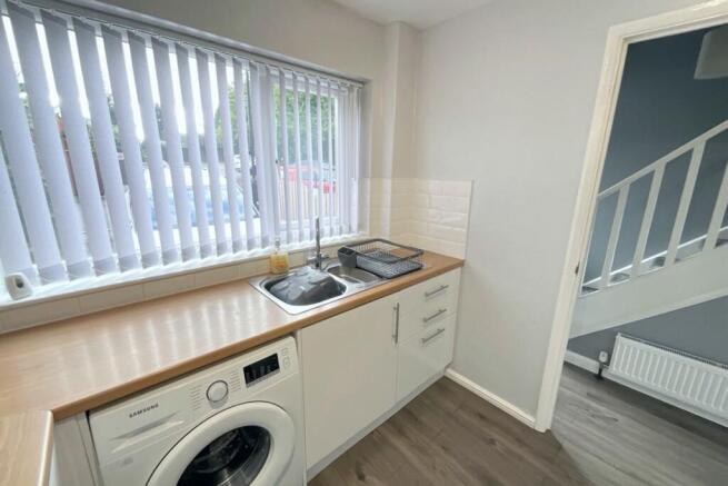 2 bed Terraced for sale Image 6