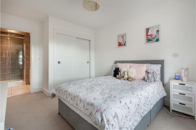 Bedroom-1-3.jpg