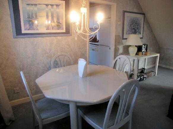 Spacious Lounge & Co