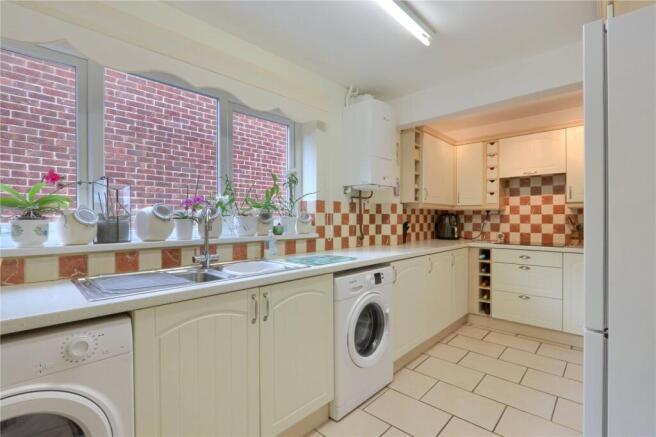 2 bed Bungalow for sale Image 3