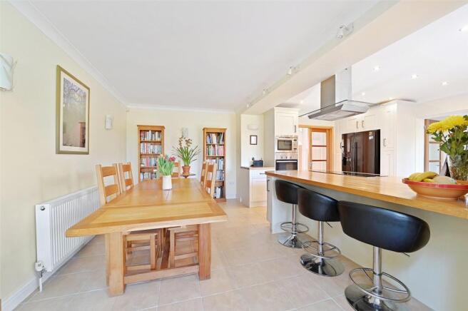 Kitchen/Dining Room