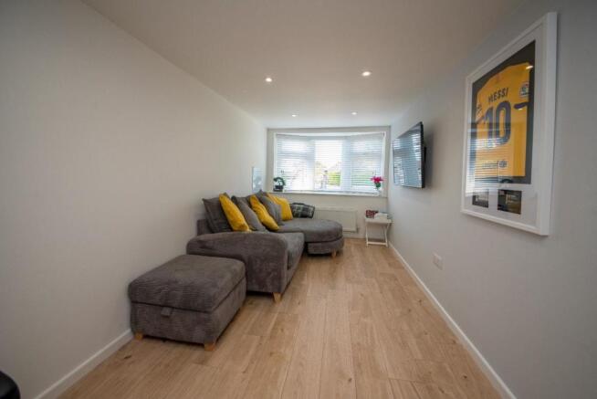 STUDY/SITTING ROOM/BEDROOM