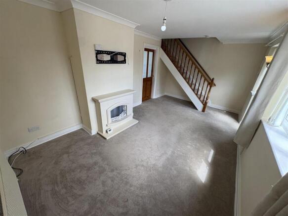 2 bed Semi-Detached for sale Image 5