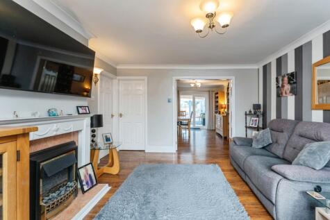 Cadnant Drive, Bagillt, Flintshire, CH6