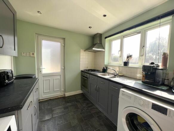 DINING KITCHEN - KITCHEN AREA