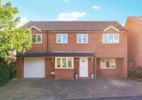 40, Attingham Hill, Great Holm, Milton Keynes MK8 9BX
