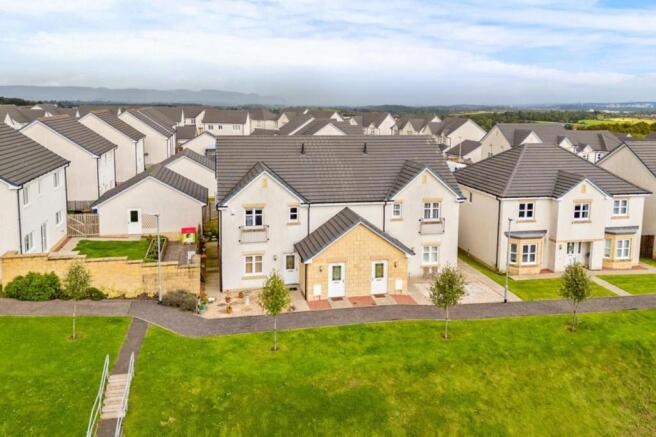2-bed flat on Duncolm View, Barrhead, G78, £180,000