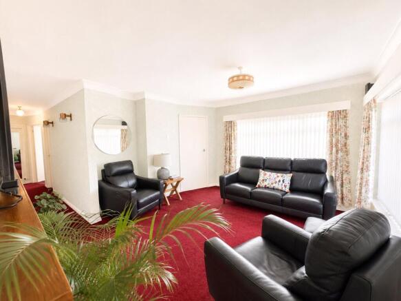 Laurel Avenue, Heswall, Wirral, CH60 photo 4