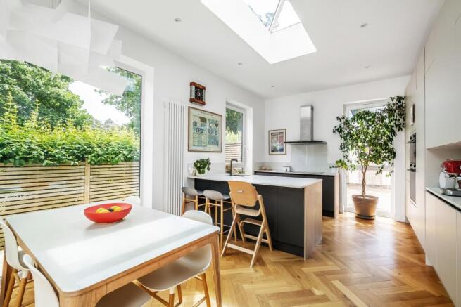 Flat-2-Beechhurst-18