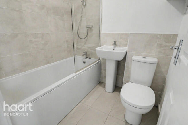 3 bed Town House for sale Image 12
