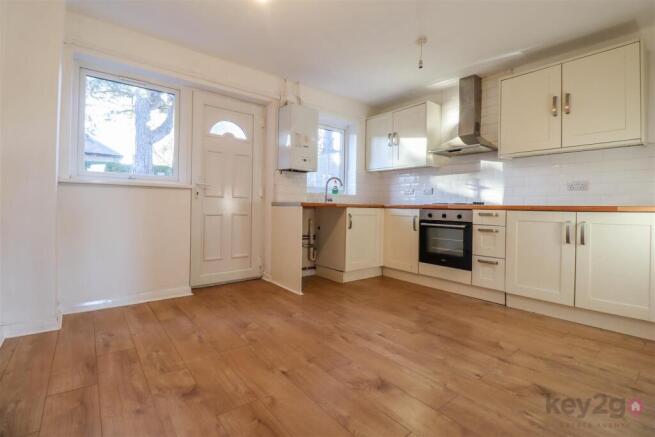 2 bed Town House to rent Image 5