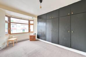 25, Kenwyn Drive, London NW2 7NX