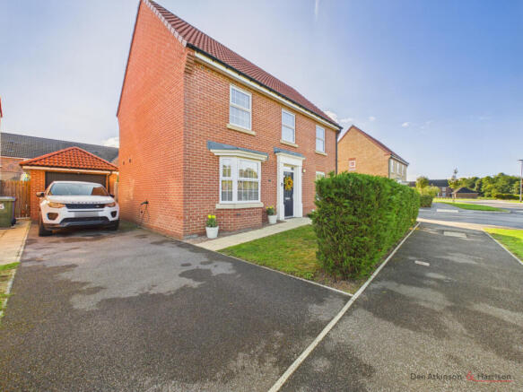 4 Bedroom Detached House - For Sale