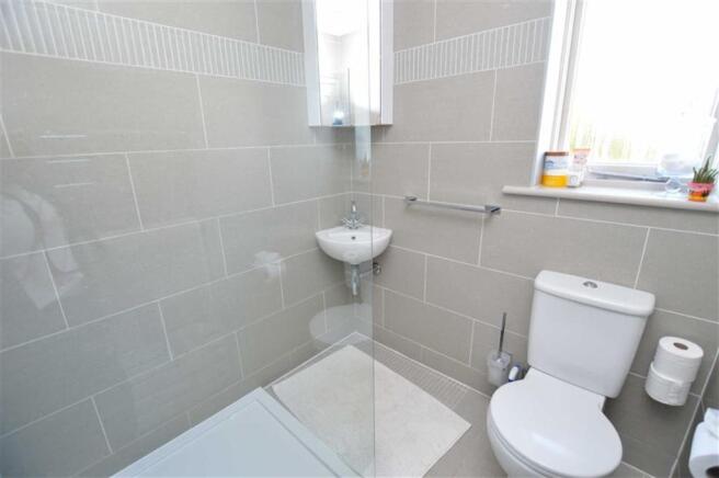SHOWER ROOM