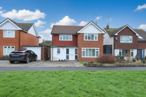 Churchill Way, Burgess Hill, RH15
