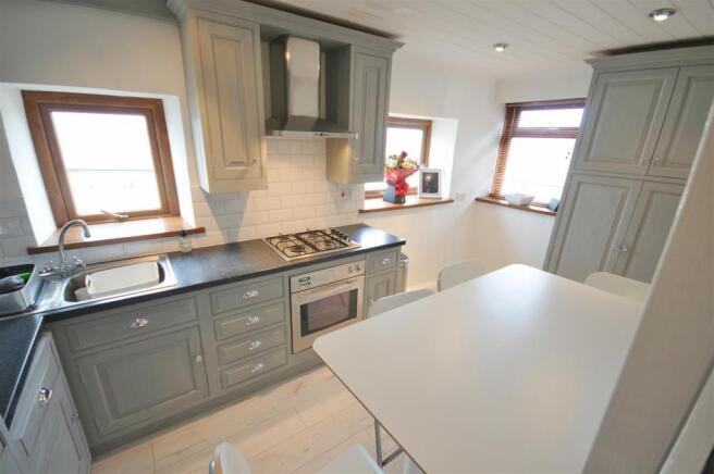 Dining kitchen