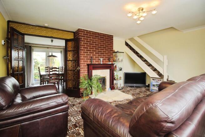 3 bed Semi-Detached for sale Image 4
