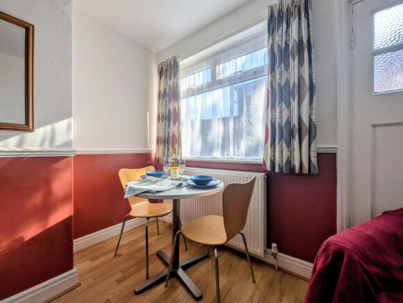 64 Kelso Gardens Dining Area