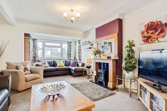 5 bed Detached for sale Image 7