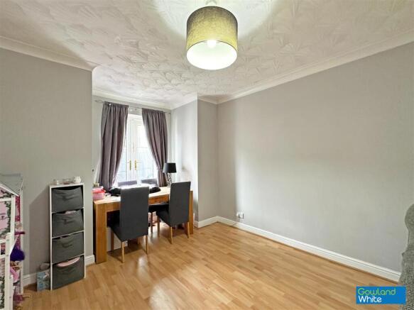 3 bed Terraced for sale Image 4