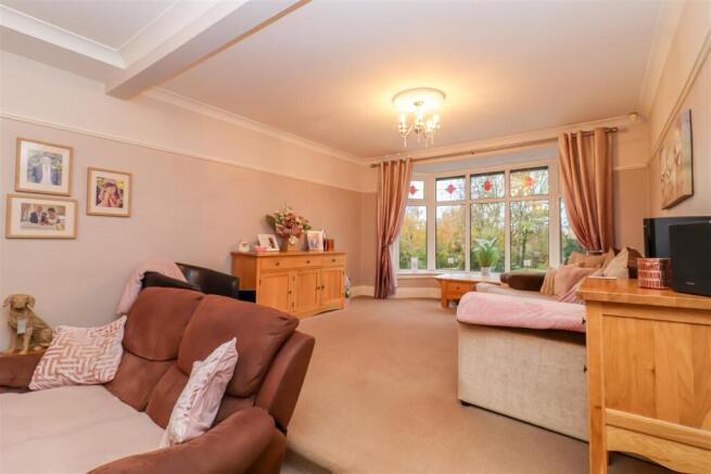 3 bed Detached for sale Image 6