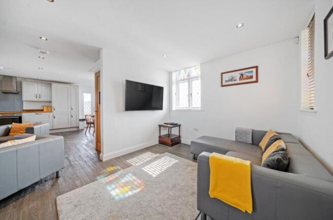 1440894-5-69d97c65b713a