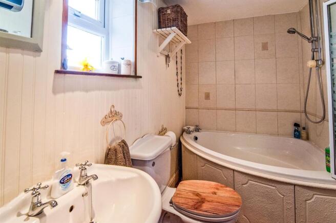 Ground Floor Bathroom 
