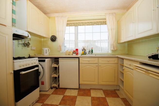 2 bed Semi-Detached Bungalow for sale Image 4